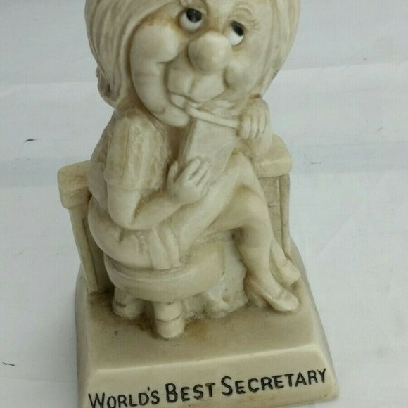 World's Best Secretary 1971 Figurine
